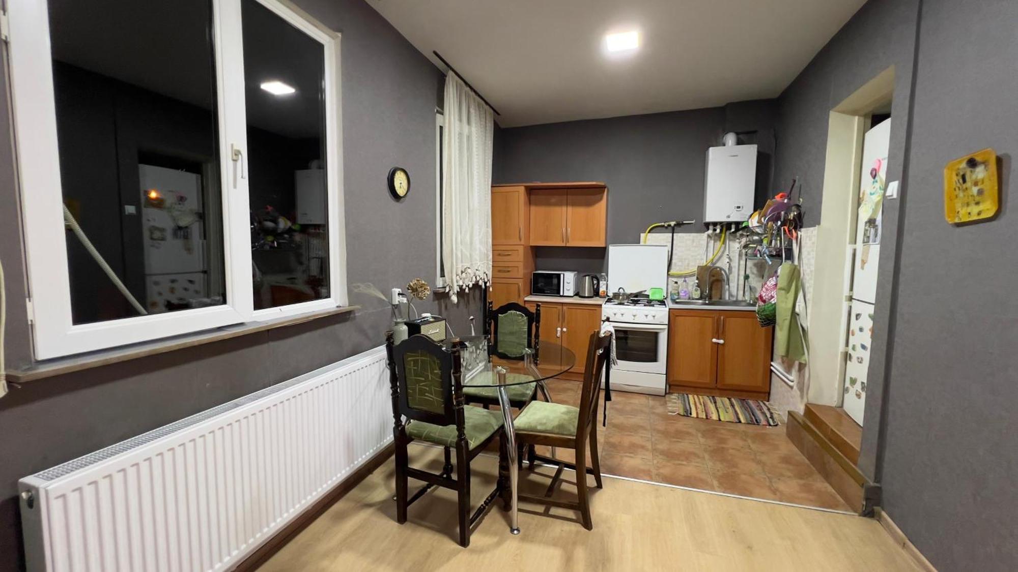 Nash Dom Appartement Tbilisi Buitenkant foto